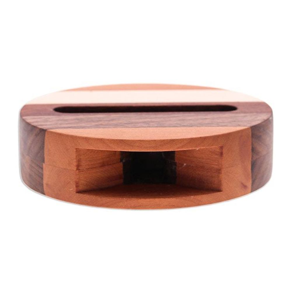Hand Crafted Round Wood Smartphone Speaker 'Lively Sound'
