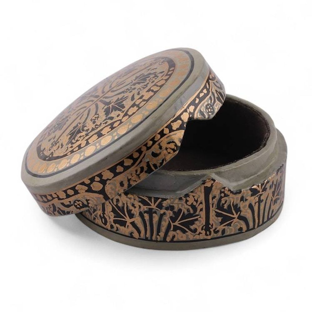 Leaf-Themed Round Papier Mache and Wood Decorative Box 'Kashmir Spectacle'